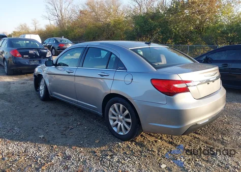 2013 Chrysler 200 Touring из США, поврежденный, VIN 1C3CCBBB1DN762507